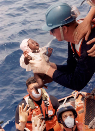 Bébé haitien trouvé sur un bateau