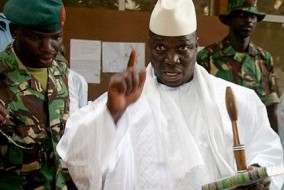 En janvier 2007, Yahya Jammeh a déclaré qu'il pouvait traiter le SIDA et l'asthme à base d'herbes médicinales. Il a justifié ses assertions en présentant plusieurs déclarations de certains de ses ministres qui avaient affirmé avoir été guéris grâce à ce médicament.