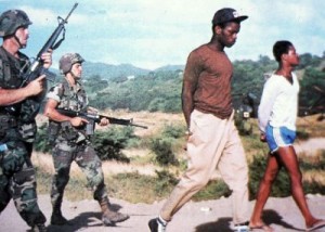 L'offensive débuta le 25 octobre 1983 à 5 heures du matin. Ce fut la première opération militaire d'envergure lancée par l'armée américaine depuis la guerre du Viêt Nam.