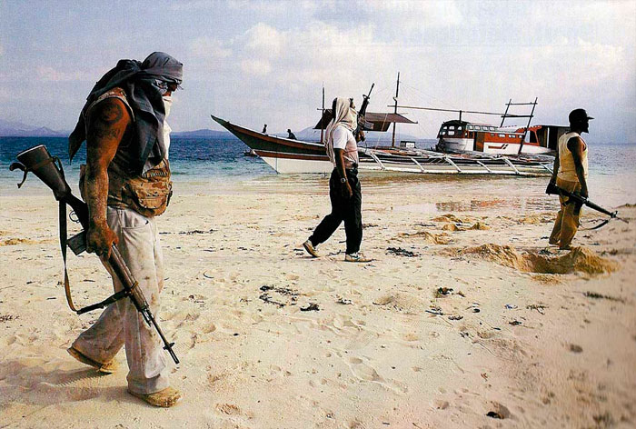 La piraterie autour de la corne de l'Afrique est une menace pour le transport maritime international depuis le début de la guerre civile en Somalie au début des années 1990. Depuis 2005 de nombreuses organisations internationales, l'Organisation maritime internationale (IMO) et le Programme alimentaire mondial notamment, ont exprimé leur préoccupation devant l'augmentation de la fréquence des actes de piraterie.