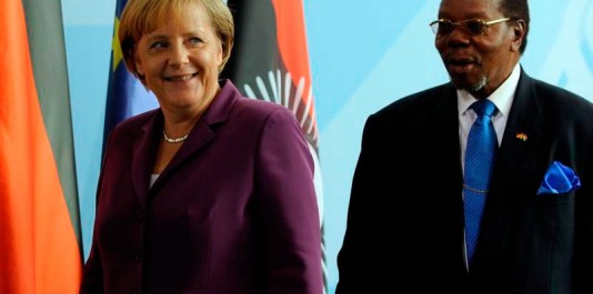 La chancelière allemande Angela Merkel, rencontre le président du Malawi Bingu wa Mutharika à Berlin, le jeudi 2 septembre 2010
