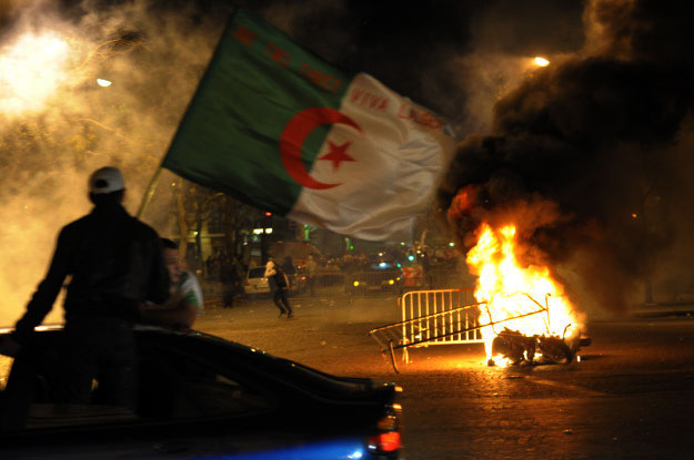 Aux journées des 17 et 18 octobre vont succéder d'autres tueries, elles aussi liés à la guerre d'Algérie : 74 Algériens sont abattus par la police et par l'armée au cours des manifestations de célébration du 7e anniversaire du soulèvement du 1er novembre 1954.