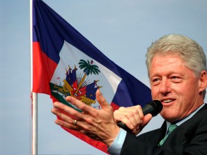 Bill Clinton visita Haïti pour la première fois en 1978, maintenant il est propulsé au rôle de proconsul du pays.  Il c'est refait une vie politique en Haïti, après deux mandats consécutifs dans son pays. Il co-préside l'organisation pour la reconstruction d’Haïti, connue sur le nom de CICR gérant ainsi la destiné du pays.