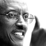 Après son mariage, Kagame fut envoyé, en juin 1990, aux États-Unis pour un stage de commandement militaire (Command Staff) à Fort Leavenworth au Kansas.