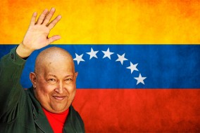 Durant ses 14 années au pouvoir le Vénézuélien Hugo Chavez démontrait un style agressif et autoritaire, mais était aussi un communicateur et stratège magistral qui puisé dans le nationalisme vénézuélien pour gagner un large soutien, en particulier parmi les pauvres.