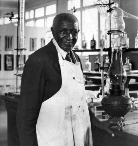 En 1938, M. Carver laissa dernière lui comme héritage la Fondation George Washington Carver à Tuskegee pour poursuivre la recherche agricole.