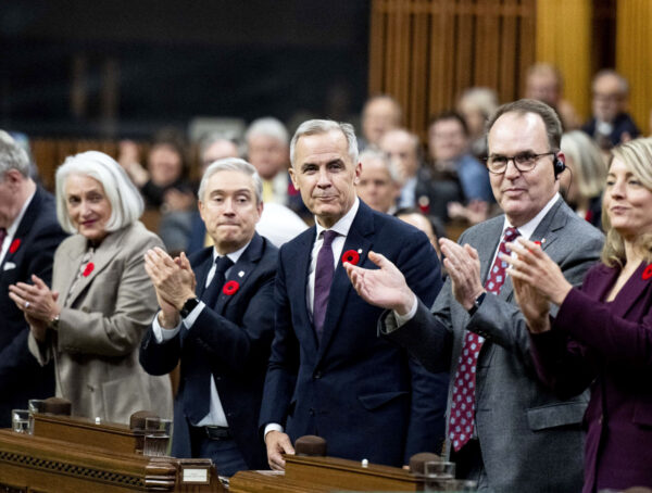 Représentation politique noire au Canada : un plafond de verre qui craque, mais ne tombe pas canada-so-white